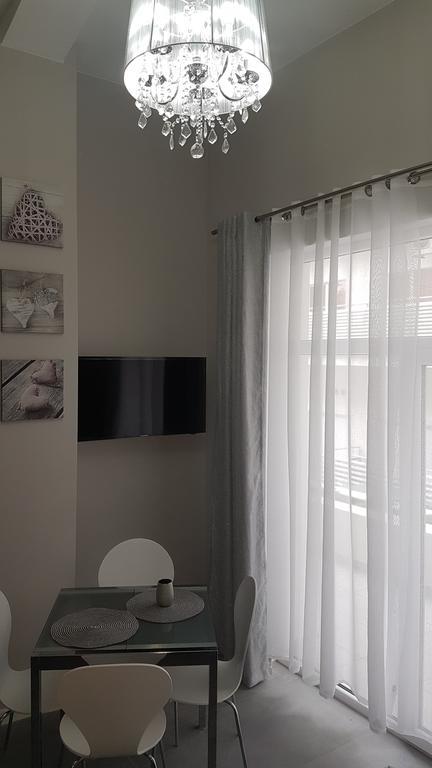 Apartament Magnolia Przy Morzu ミエンジズドロイェ エクステリア 写真